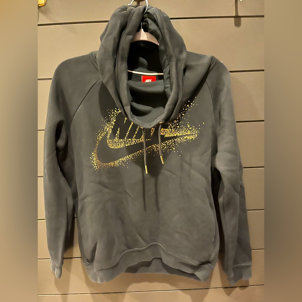 Black Nike ninja sweatshirt size M